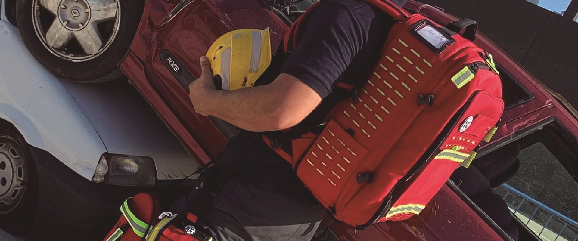 SÜRGŐSSÉGI TÁSKÁK SÜRGŐSSÉGI TÁSKÁK